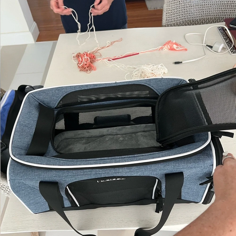 Petskd Top-Expandable Pet Carrier